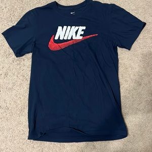 Nike tee